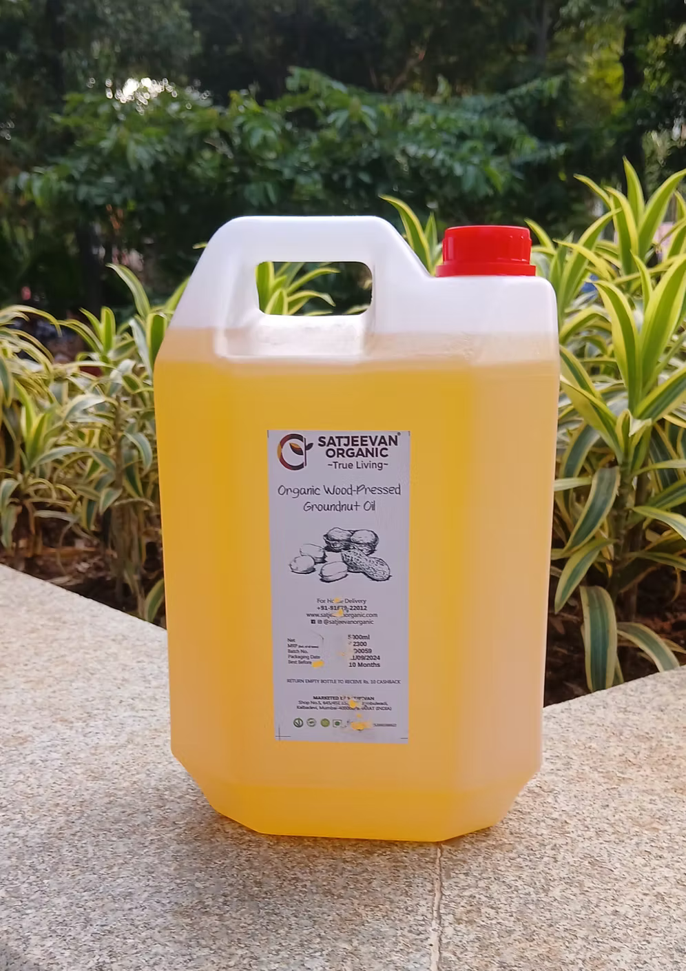 Organic Wood-Pressed Groundnut Oil